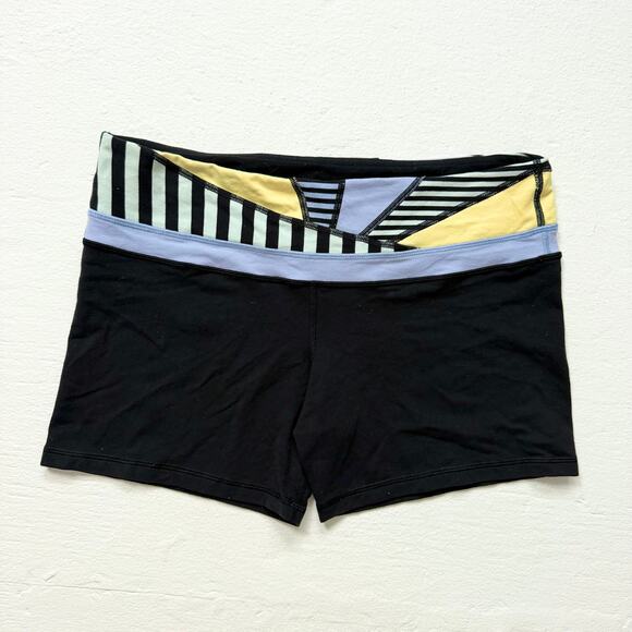 Lululemon Groove Shorts Striped Waistband Black, Size 12 - Picture 1 of 5